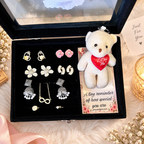 A Tiny Reminder of Love Jewellery box