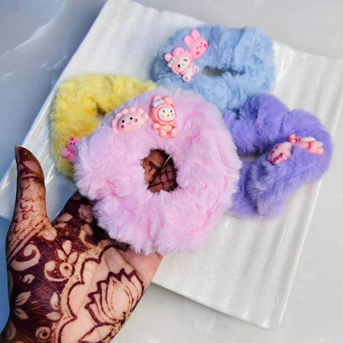 Soft charm scrunchie(1pc)