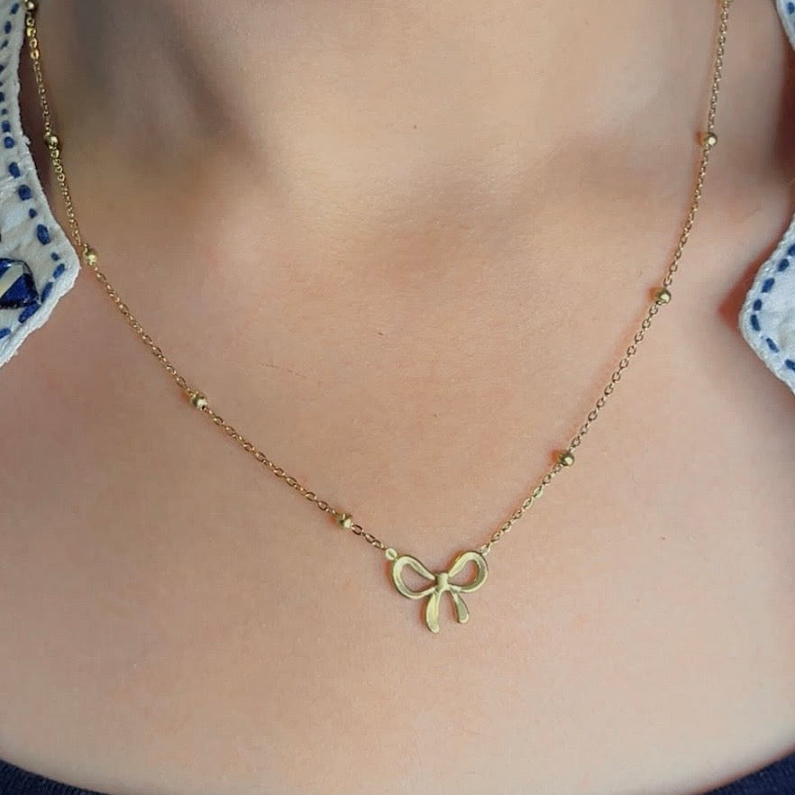 Crystal Bow Necklace 🎀