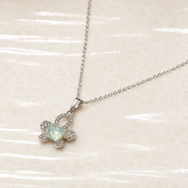 Pearl Floral Pendant