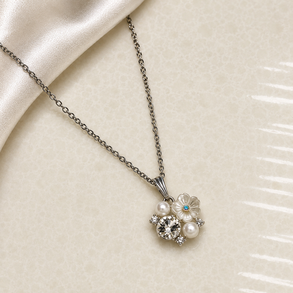 White Floral Pearl Pendant