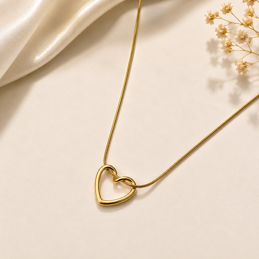 Minimal Heart Necklace♥️