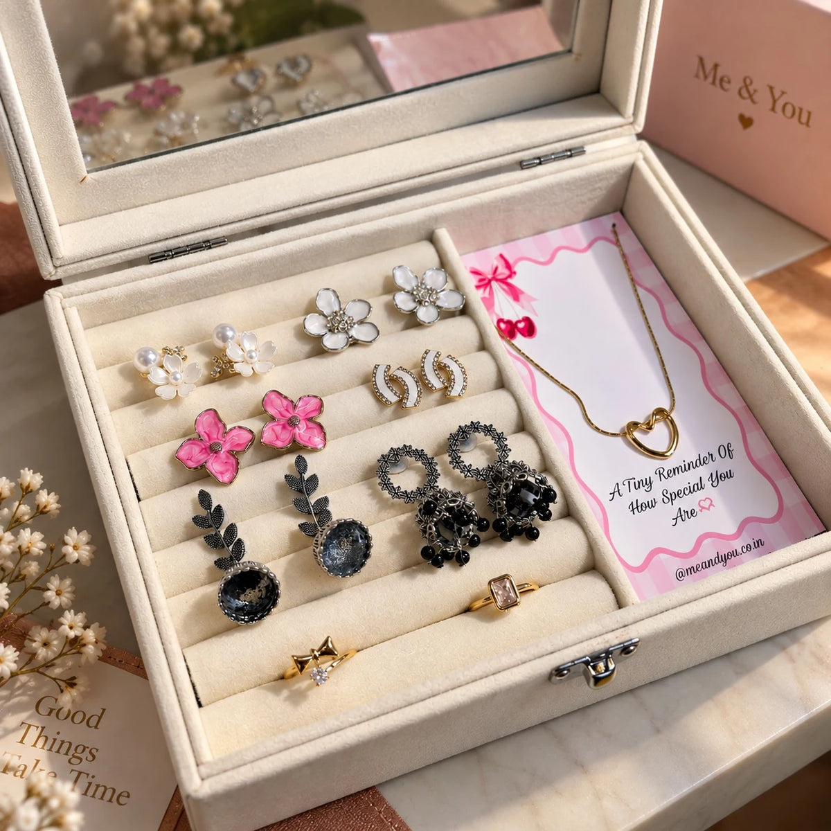 Her Little Treasure Box🌸