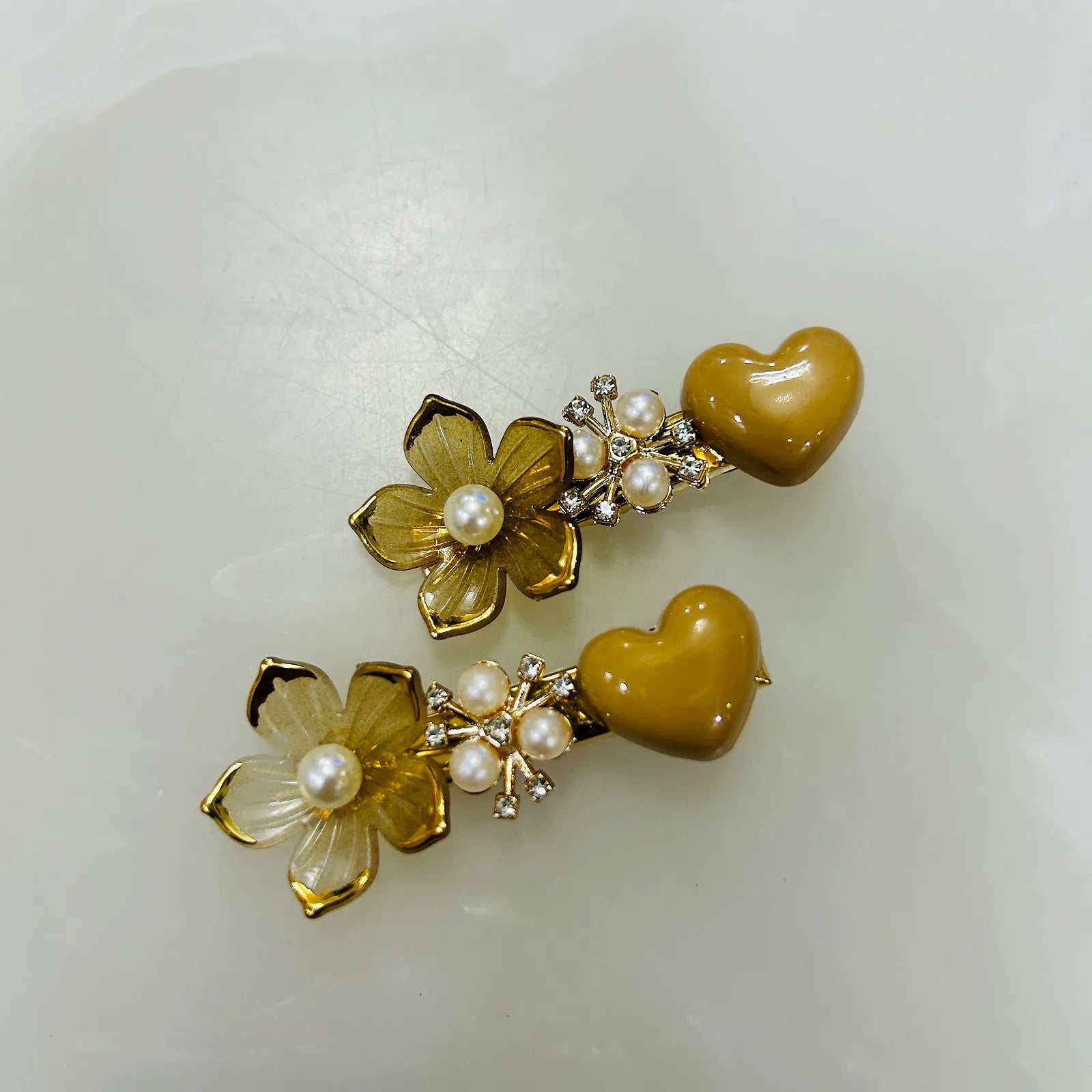 Heart bloom hairclip