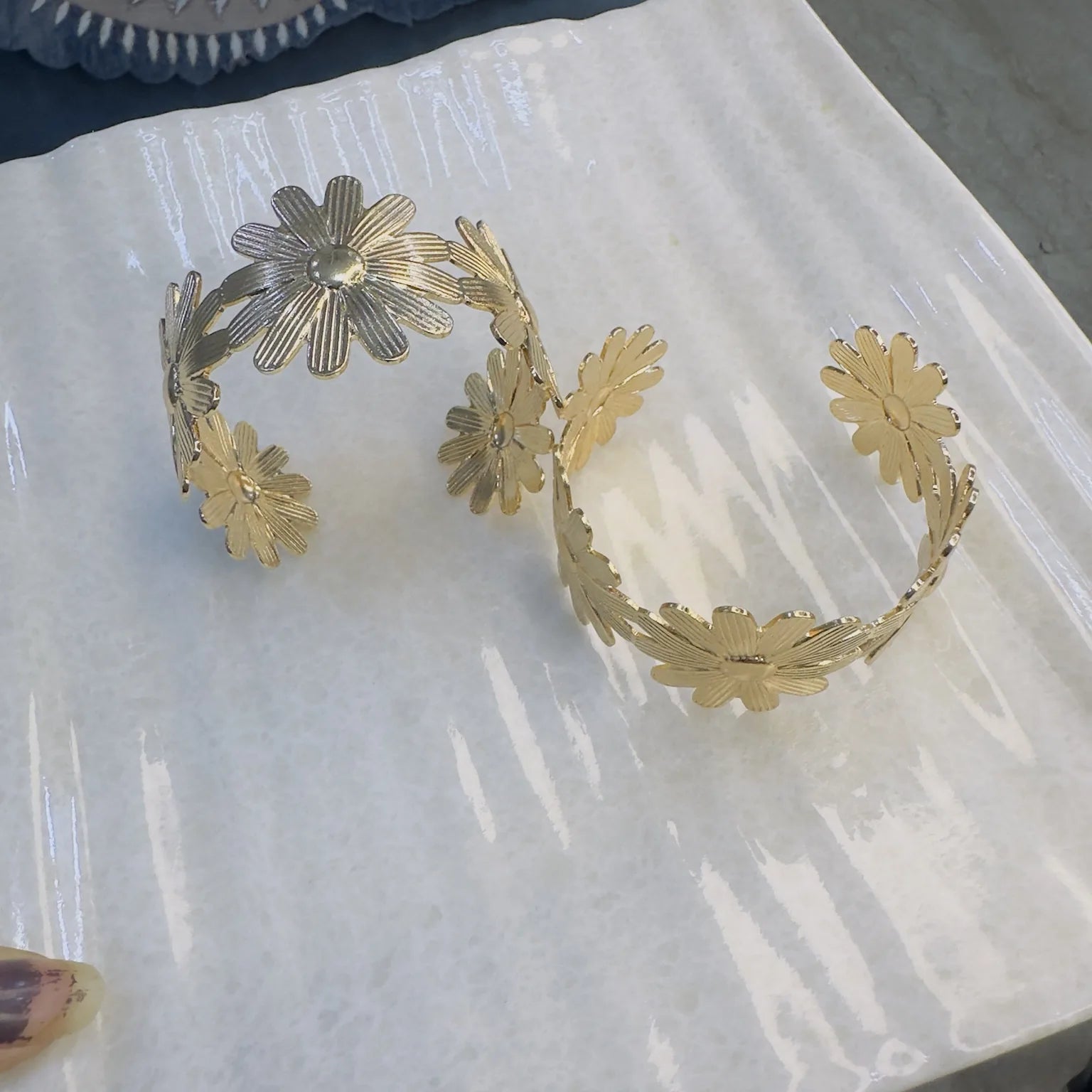 Anti tarnish Flower Bracelet