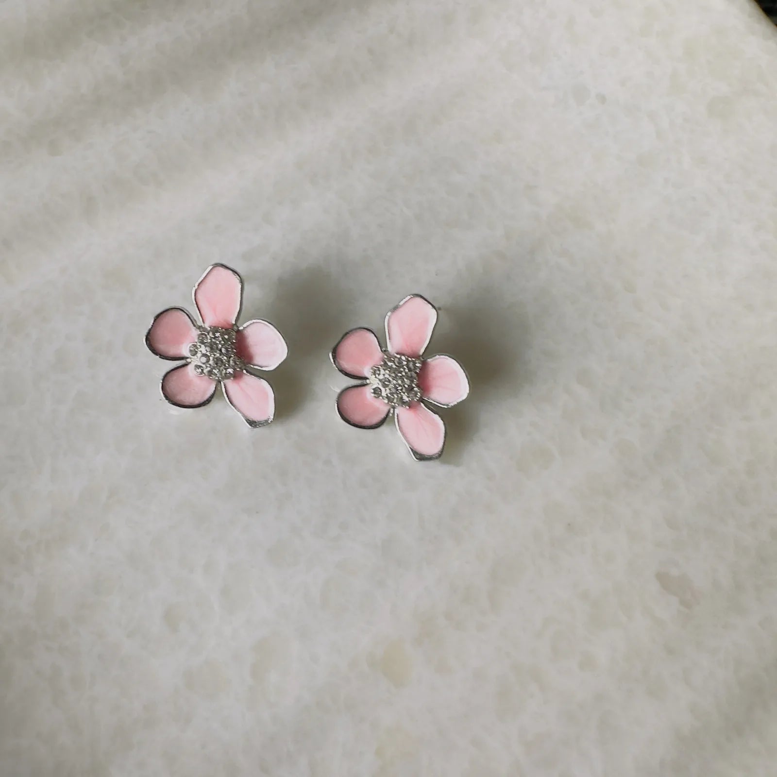 Pink Flower Earrings 🌸